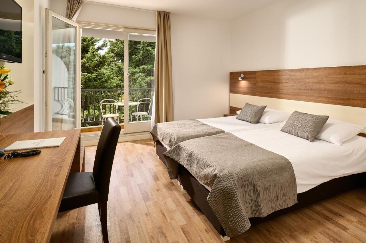 Hotel Imperial Vodice Bagian luar foto